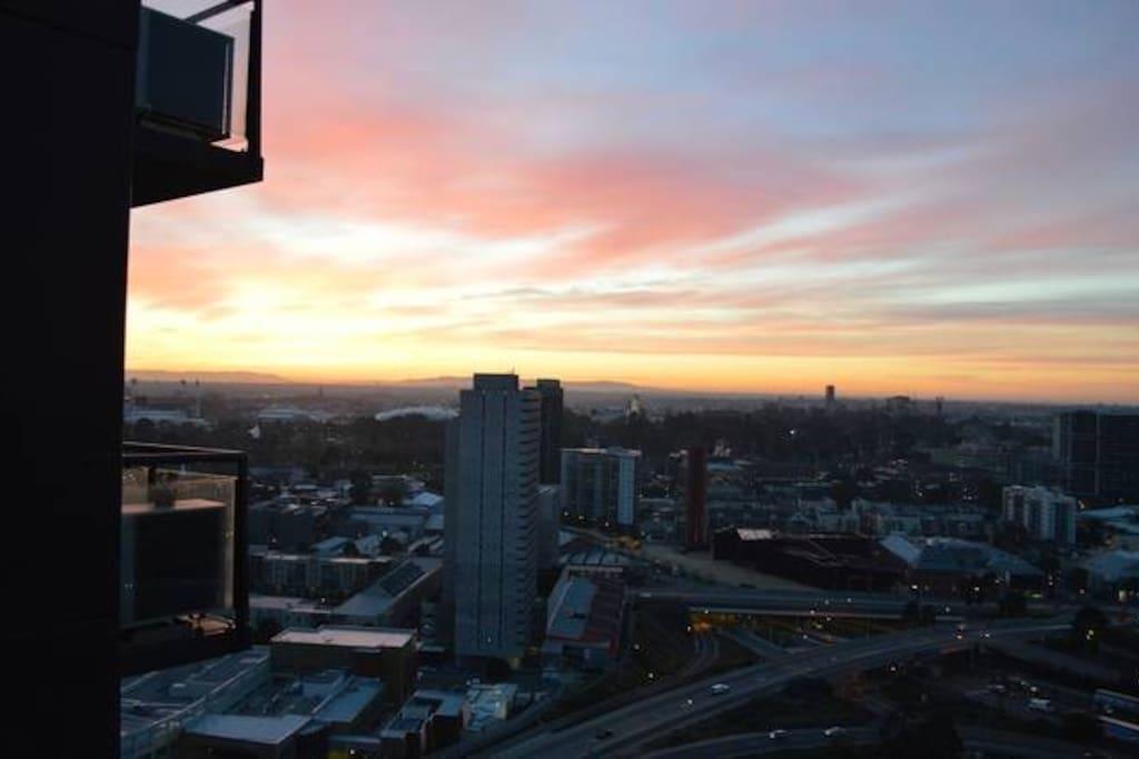 3BR Apartment at Victoria Tower Southbank Melbourne Eksteriør billede
